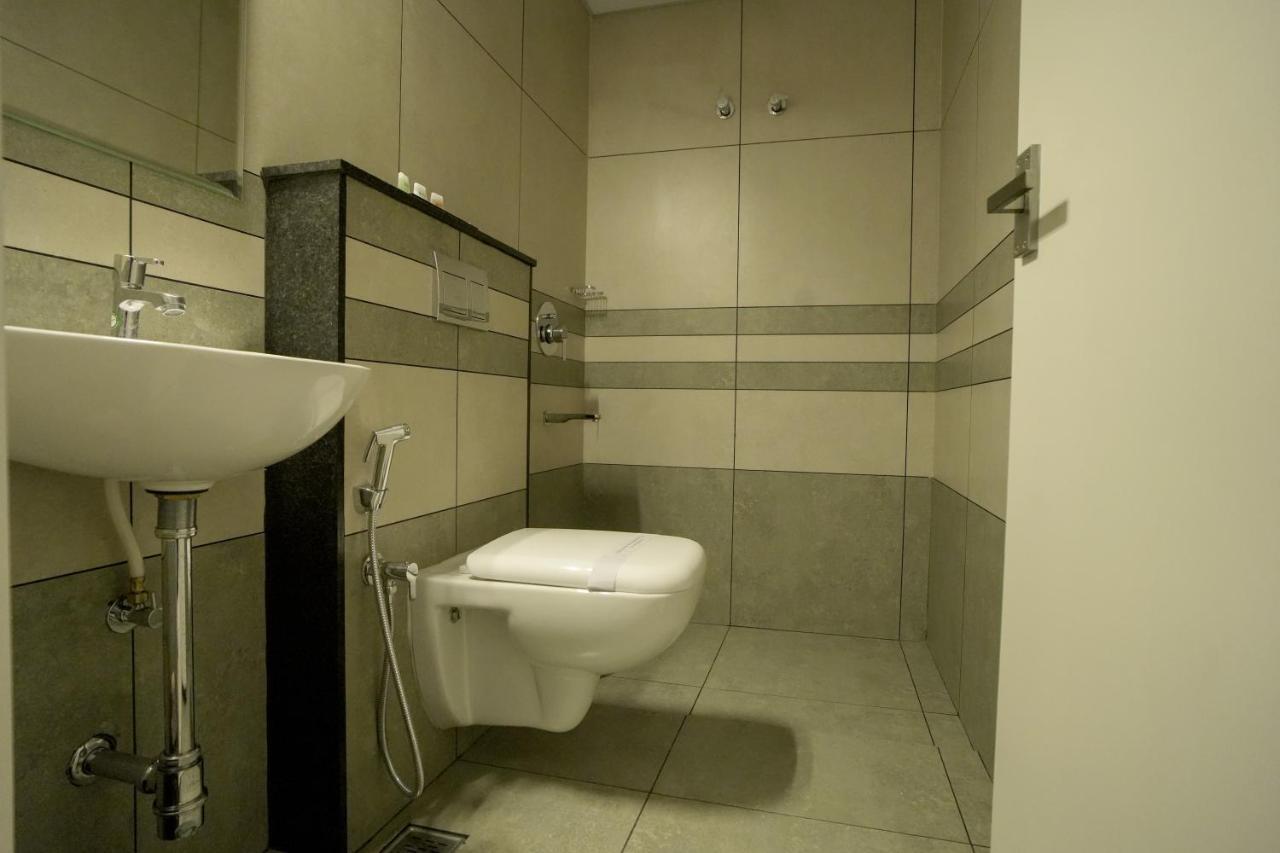 Hotel Sulu Residency Kochi Exterior foto